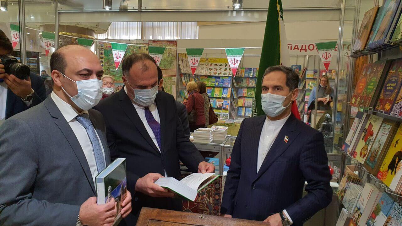 درخشش غرفه ایران در نمایشگاه بین‌المللی کتاب مینسک