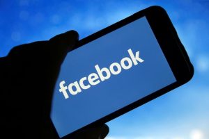 فیس‌بوک صد‌ها حساب کاربری جعلی منافقین را حذف کرد