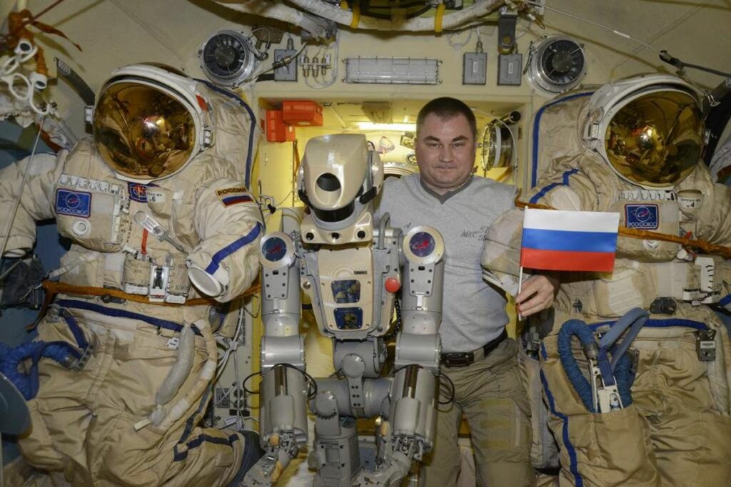 russian-in-iss-1024×683