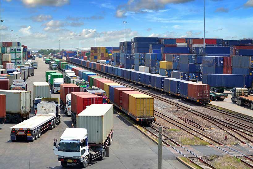 فعال‌سازی کریدورهای جدید تأمین کالاهای اساسی در بنادر و مرزها