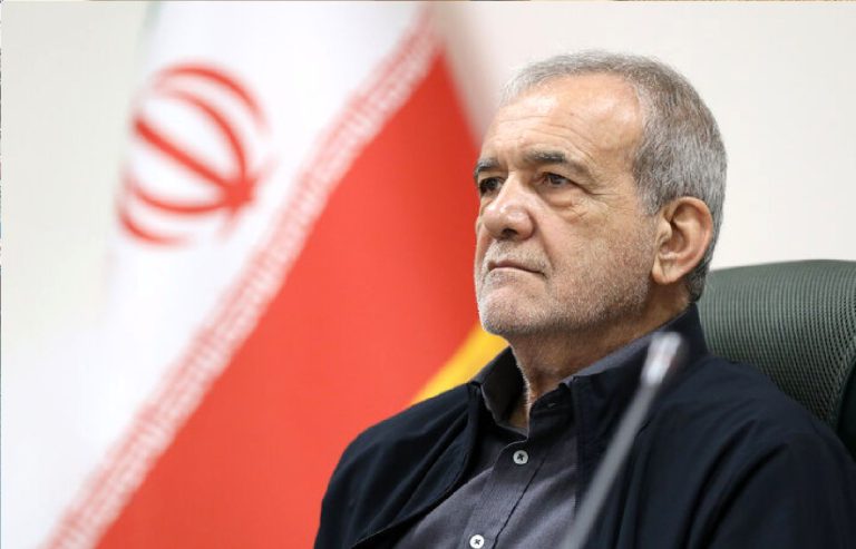 پزشکیان و آزمون بزرگ خصوصی‌سازی؛ نبرد با رانت در صنعت خودرو