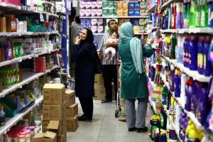 تسهیلات ارزی واردات اقلام اساسی؛ گام بانک مرکزی برای کاهش فشار بر بازار ارز